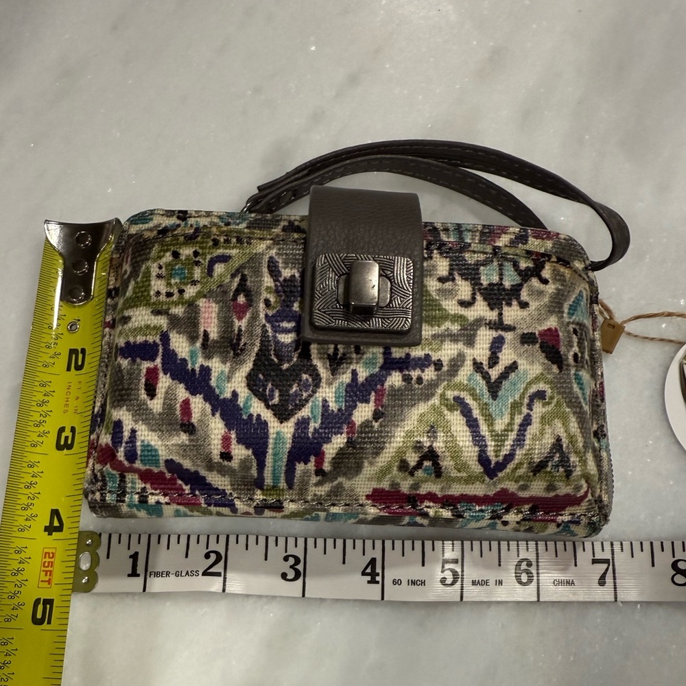 Sakroots Artist Circle All-In-One Wristlet/Crossbody NWT - Picture 6 of 6